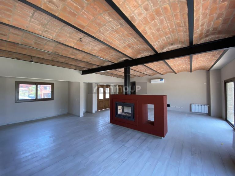 Casa en Venta en Exaltacion de la Cruz, G.B.A. Zona Norte
