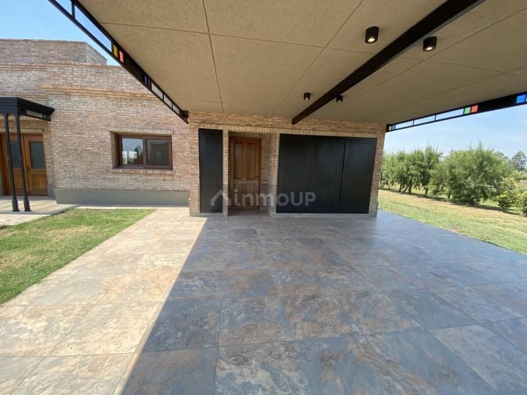 Casa en Venta en Exaltacion de la Cruz, G.B.A. Zona Norte