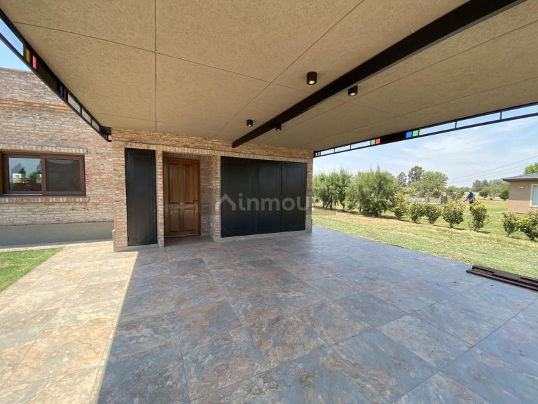 Casa en Venta en Exaltacion de la Cruz, G.B.A. Zona Norte