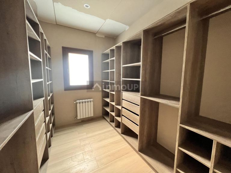 Casa en Venta en Exaltacion de la Cruz, G.B.A. Zona Norte