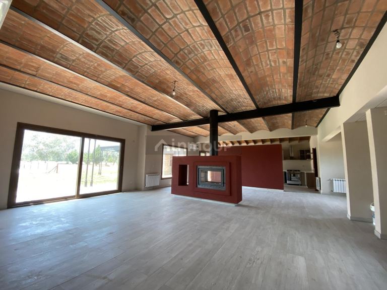 Casa en Venta en Exaltacion de la Cruz, G.B.A. Zona Norte