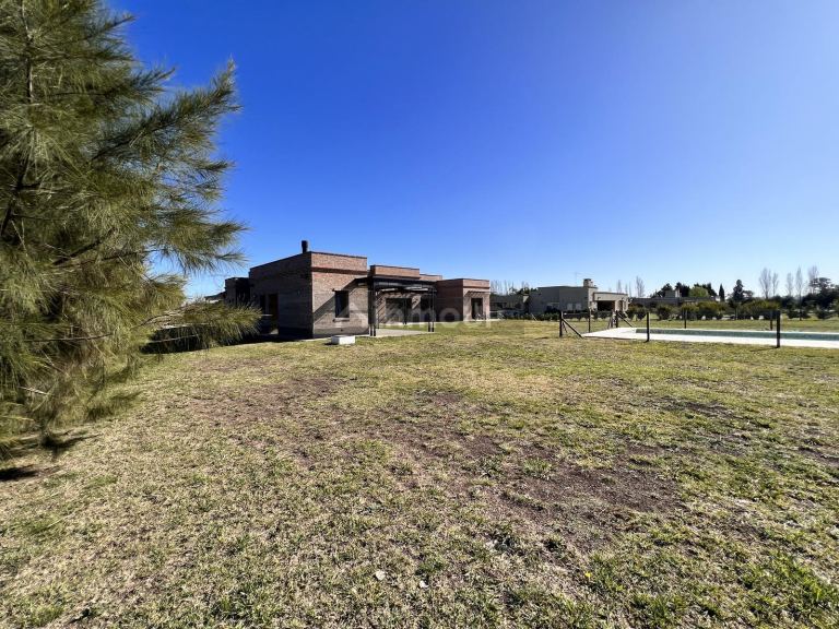 Casa en Venta en Exaltacion de la Cruz, G.B.A. Zona Norte