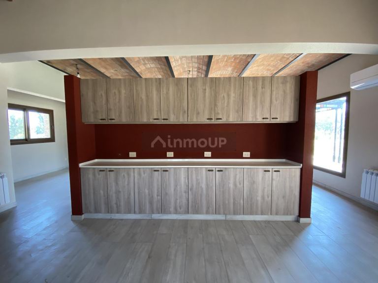 Casa en Venta en Exaltacion de la Cruz, G.B.A. Zona Norte