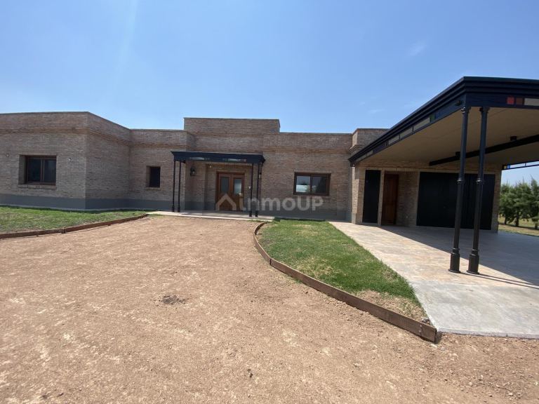 Casa en Venta en Exaltacion de la Cruz, G.B.A. Zona Norte