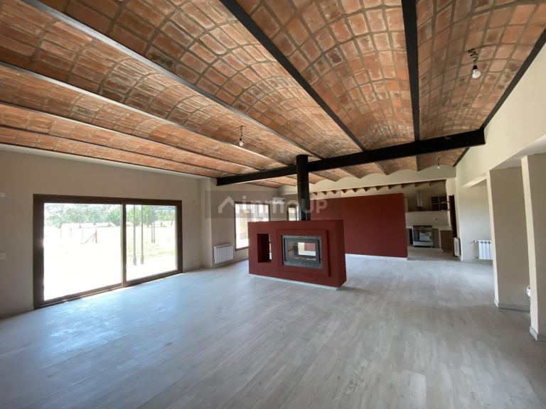 Casa en Venta en Exaltacion de la Cruz, G.B.A. Zona Norte