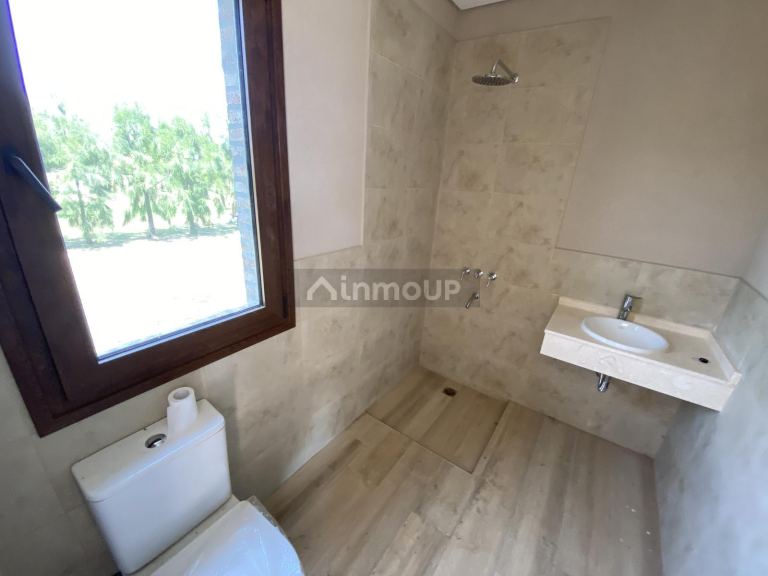 Casa en Venta en Exaltacion de la Cruz, G.B.A. Zona Norte