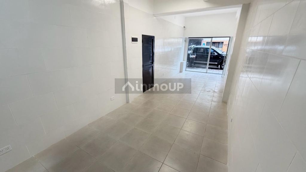 Local Comercial en Alquiler en General San Martin, G.B.A. Zona Norte