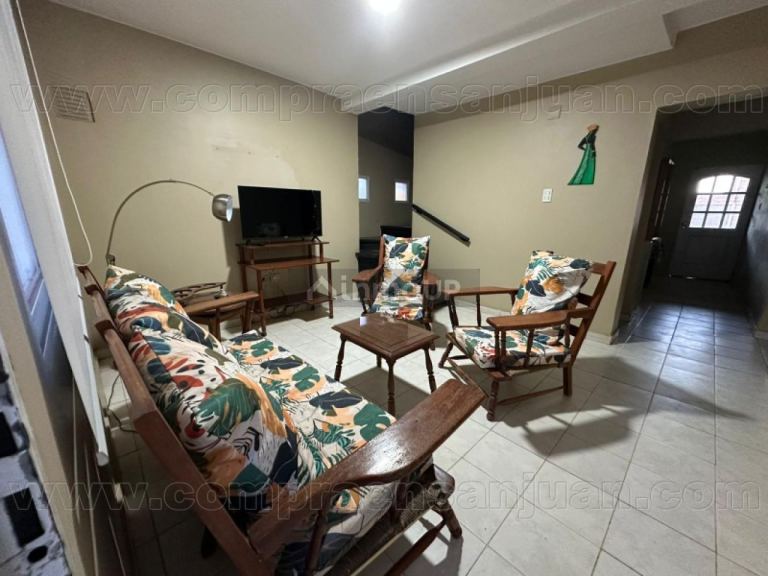 Casa en Alquiler en Capital, San Juan