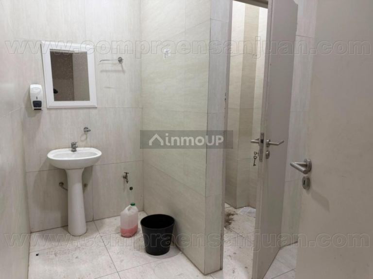 Local Comercial en Alquiler en Capital, San Juan