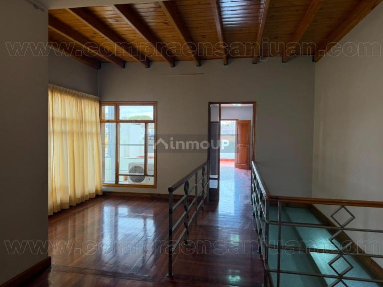 Casa en Alquiler en Capital, San Juan