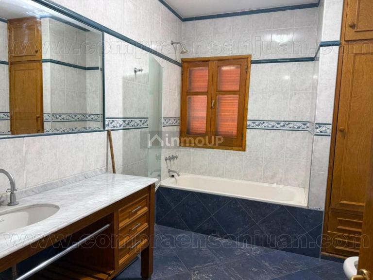 Casa en Alquiler en Capital, San Juan