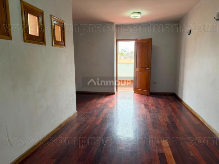 Casa en Alquiler en Capital, San Juan