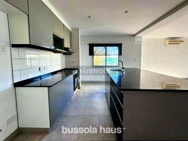 Casa en Alquiler en Escobar, G.B.A. Zona Norte