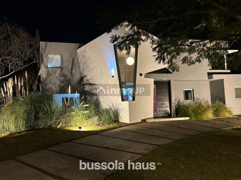 Casa en Venta en Tigre, G.B.A. Zona Norte