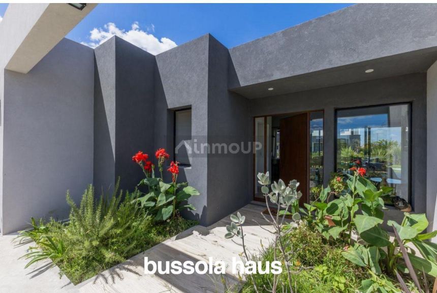 Casa en Alquiler en Escobar, G.B.A. Zona Norte