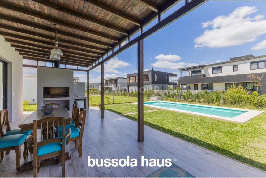 Casa en Alquiler en Escobar, G.B.A. Zona Norte