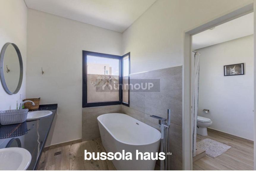 Casa en Alquiler en Escobar, G.B.A. Zona Norte