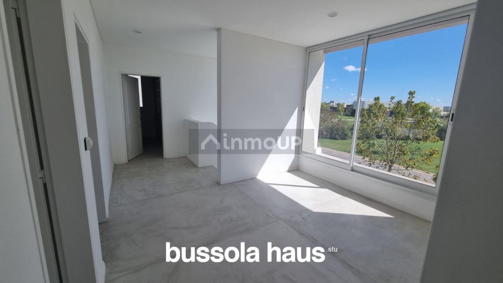 Casa en Alquiler en Escobar, G.B.A. Zona Norte