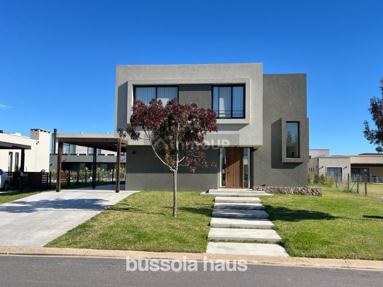 Casa en Alquiler en Escobar, G.B.A. Zona Norte
