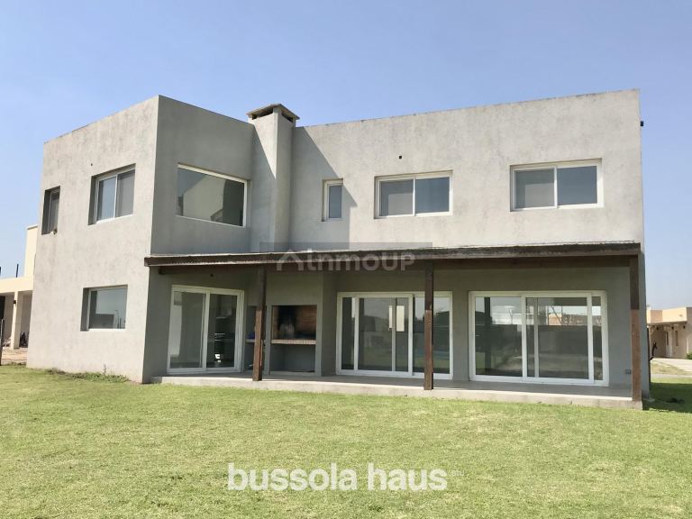 Casa en Venta en Escobar, G.B.A. Zona Norte