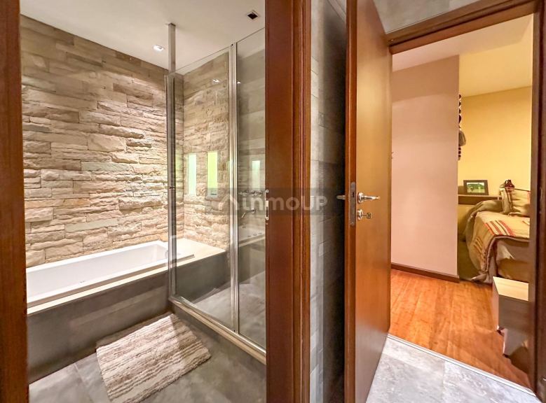 Casa en Venta en San Carlos de Bariloche, Rio Negro