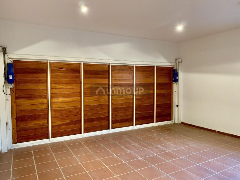 Casa en Venta en Colon, Cordoba
