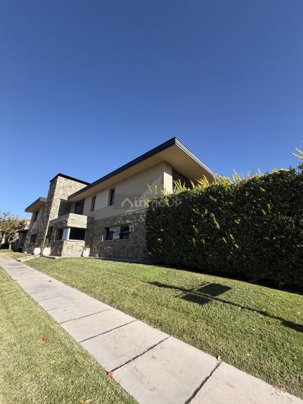 Casa en Alquiler en Godoy Cruz, Mendoza