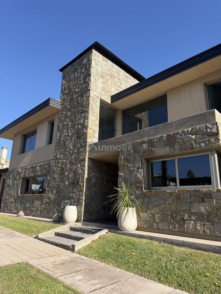 Casa en Alquiler en Godoy Cruz, Mendoza