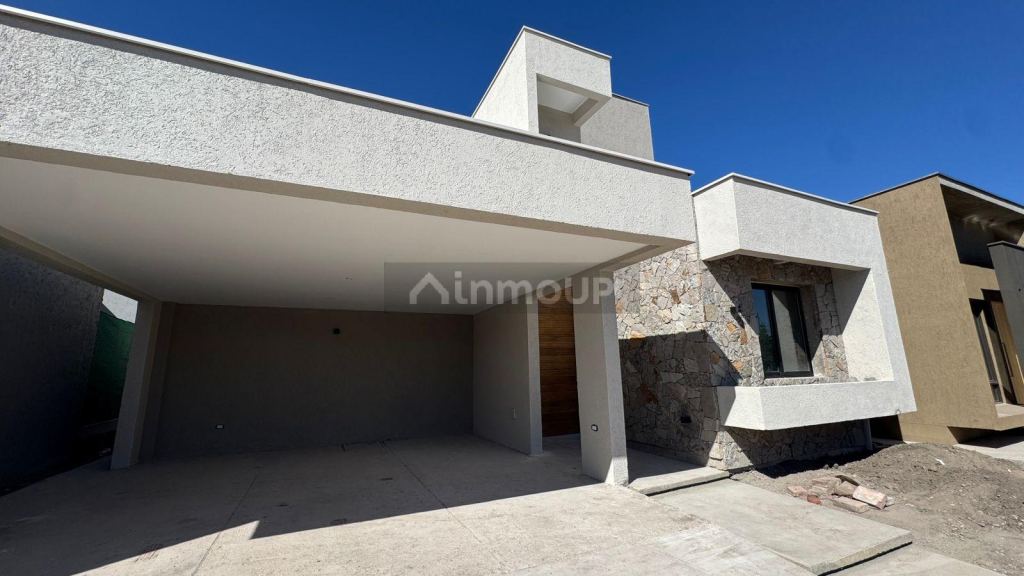 Casa en Venta en Guaymallen, Mendoza