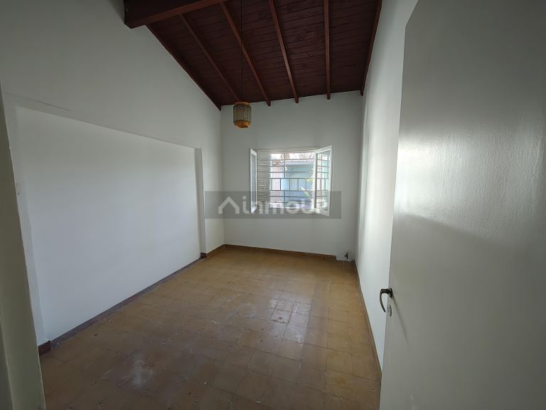 Casa en Venta en Guaymallen, Mendoza - USD 75.000 | Inmoup - 9