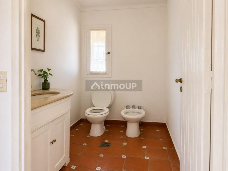 Casa en Venta en Guaymallen, Mendoza - USD 335.000 | Inmoup - 7