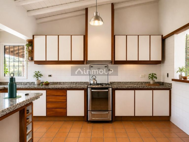 Casa en Venta en Guaymallen, Mendoza - USD 335.000 | Inmoup - 10