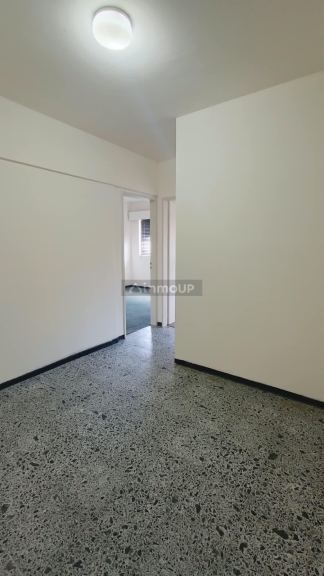 Oficina en Alquiler en Capital, Mendoza - $ 800.000 | Inmoup - 19