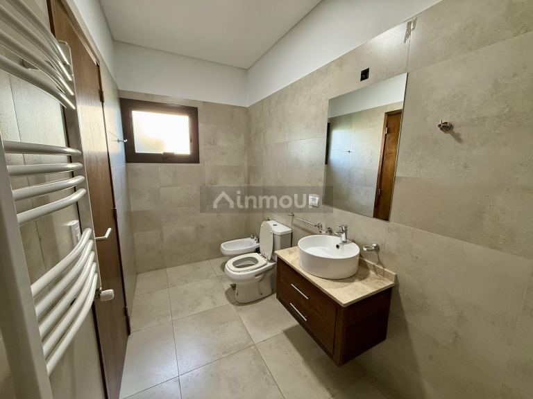 Casa en Alquiler en Maipu, Mendoza