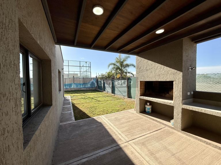 Casa en Alquiler en Maipu, Mendoza
