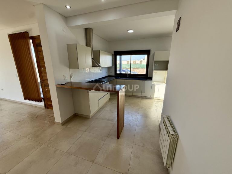 Casa en Alquiler en Maipu, Mendoza