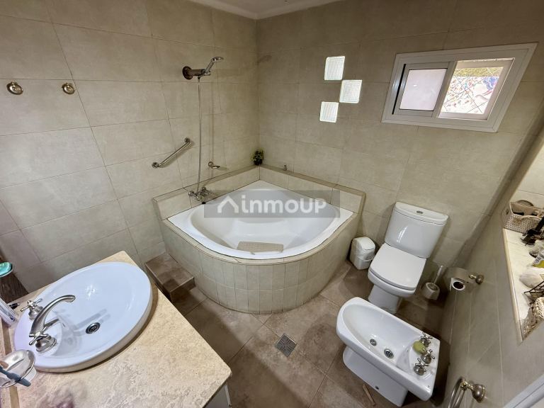 Casa en Alquiler en Maipu, Mendoza