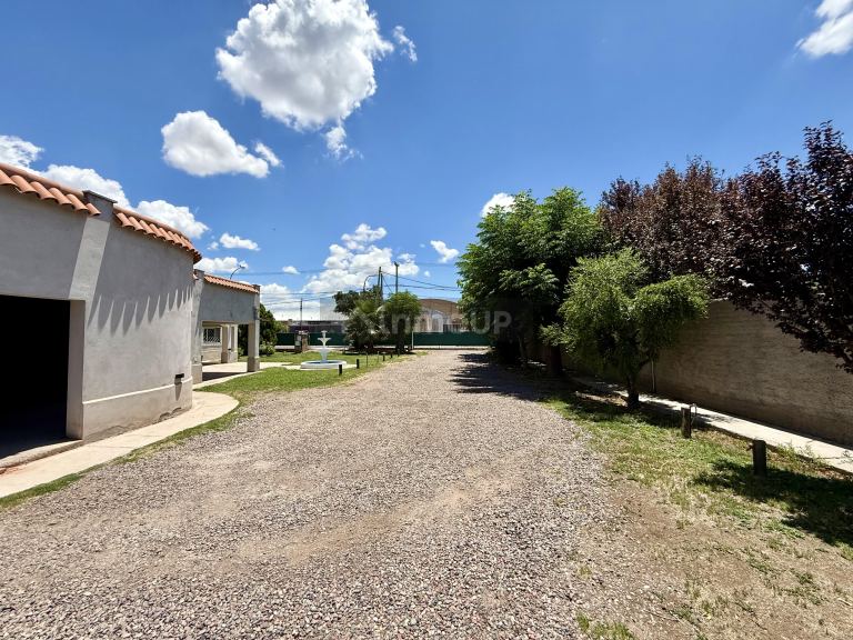 Casa en Alquiler en Maipu, Mendoza