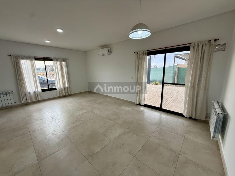 Casa en Alquiler en Maipu, Mendoza - $ 1.350.000 | Inmoup - 2