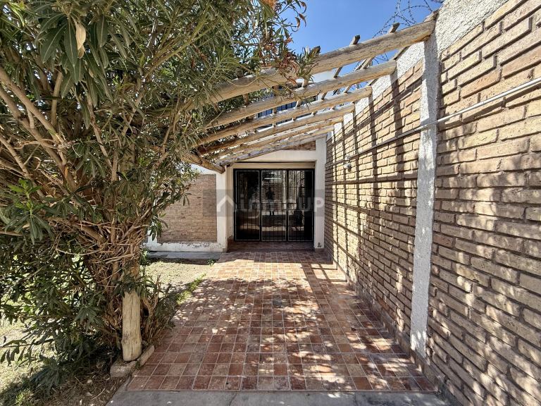 Casa en Alquiler en Maipu, Mendoza