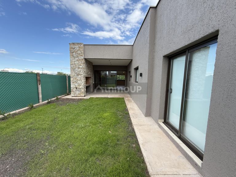 Casa en Alquiler en Maipu, Mendoza