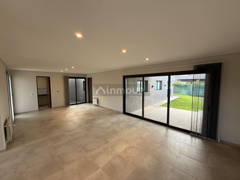 Casa en Alquiler en Maipu, Mendoza