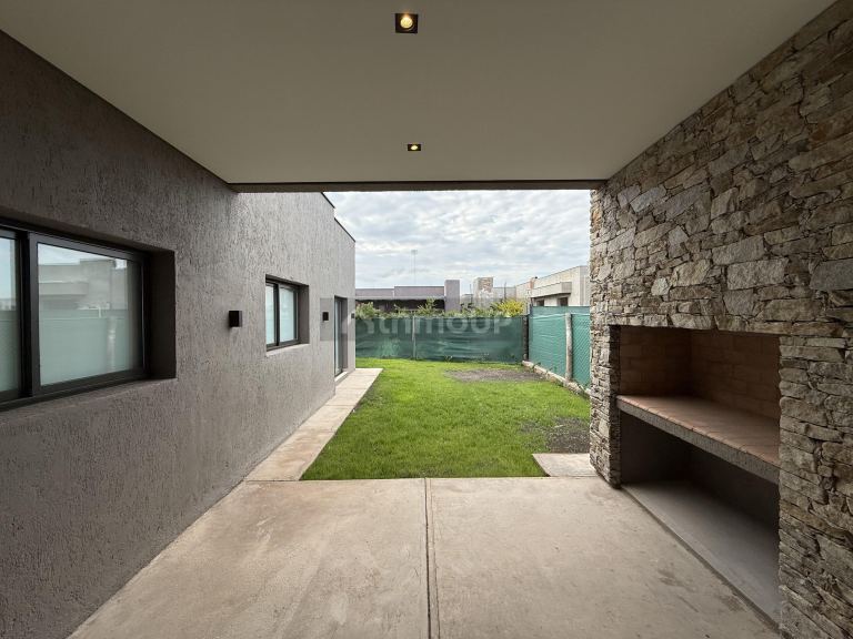 Casa en Alquiler en Maipu, Mendoza