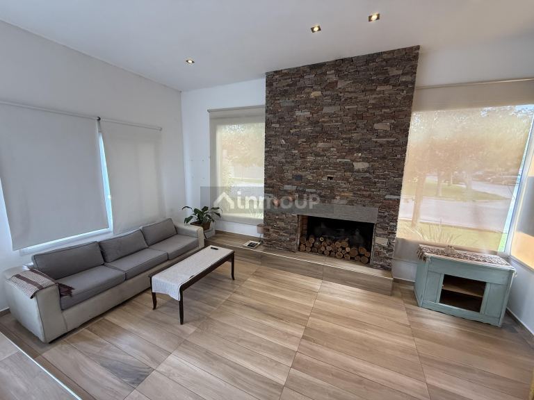 Casa en Venta en Maipu, Mendoza