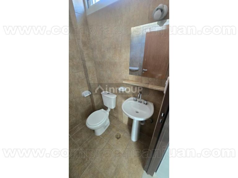 Local Comercial en Alquiler en Capital, San Juan