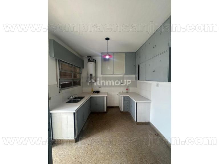 Casa en Alquiler en Capital, San Juan
