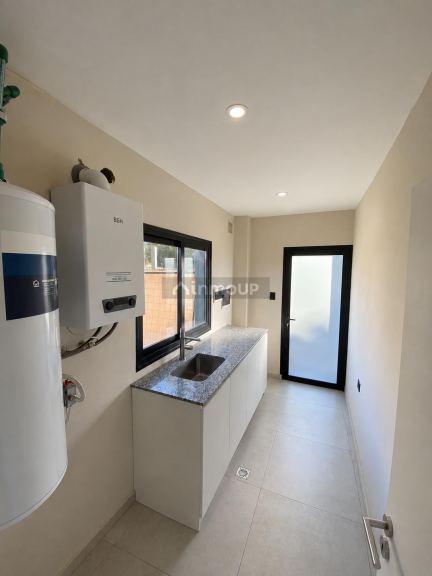 Casa en Venta en Lujan de Cuyo, Mendoza - USD 269.000 | Inmoup - 9