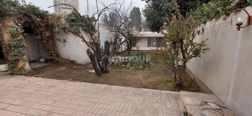 Casa en Venta en Guaymallen, Mendoza - USD 205.000 | Inmoup - 9