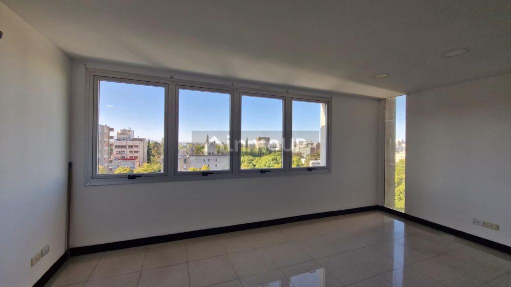 Oficina en Alquiler en Capital, Mendoza