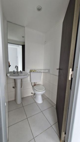 Local Comercial en Alquiler en Godoy Cruz, Mendoza - $ 600.000 | Inmoup - 8